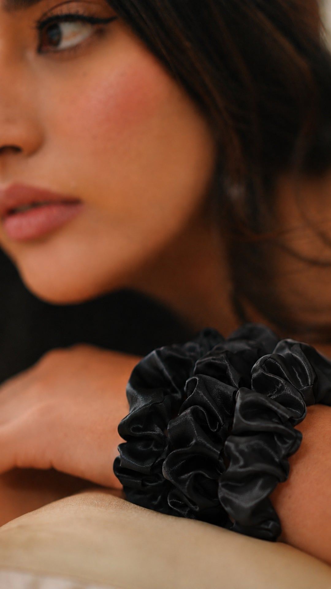 #noir_black