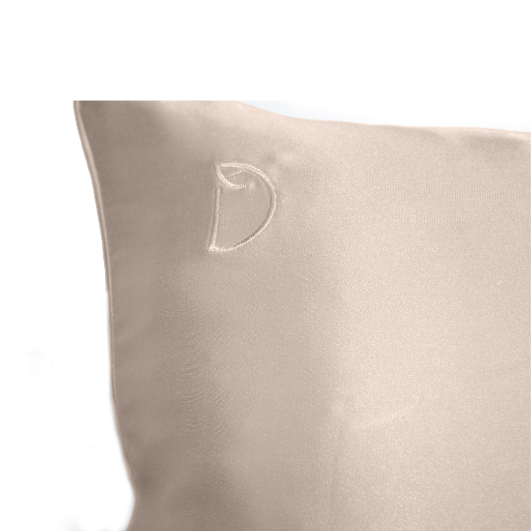 CHAMPAGNE GOLD SILK BUNDLE